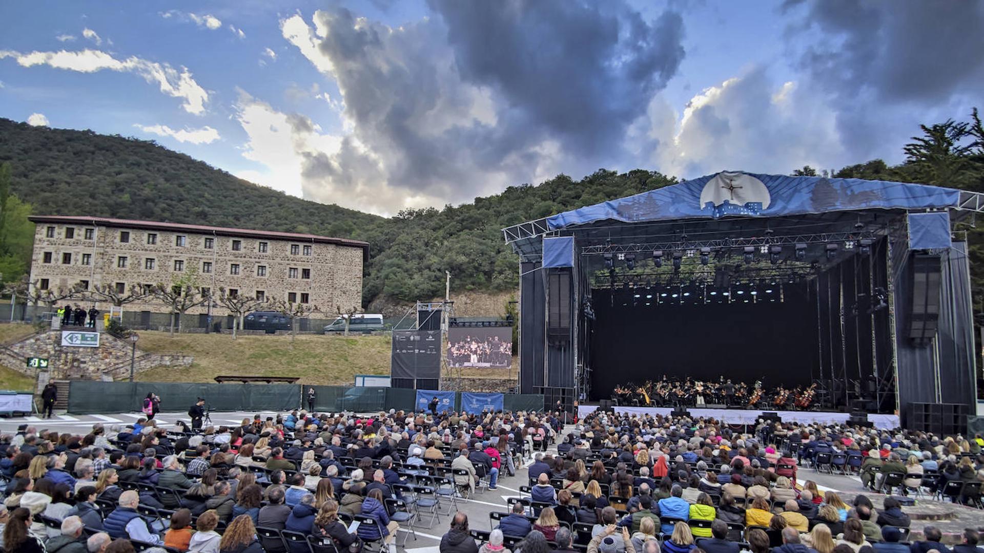 El Concierto En Santo Toribio De Josep Carreras Y Sabina Pu Rtolas